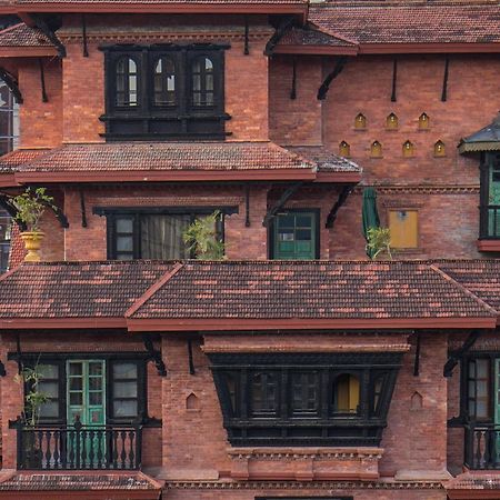 Heritage Hotel Suites&Spa Pokhara Buitenkant foto