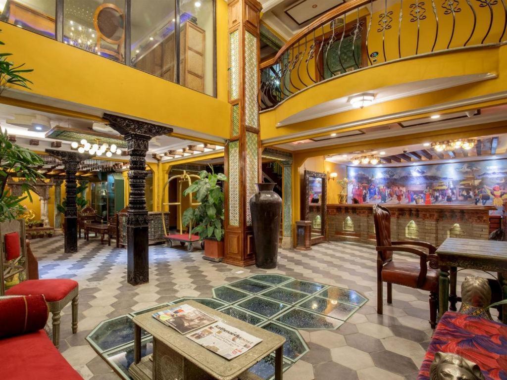 Heritage Hotel Suites&Spa Pokhara Buitenkant foto