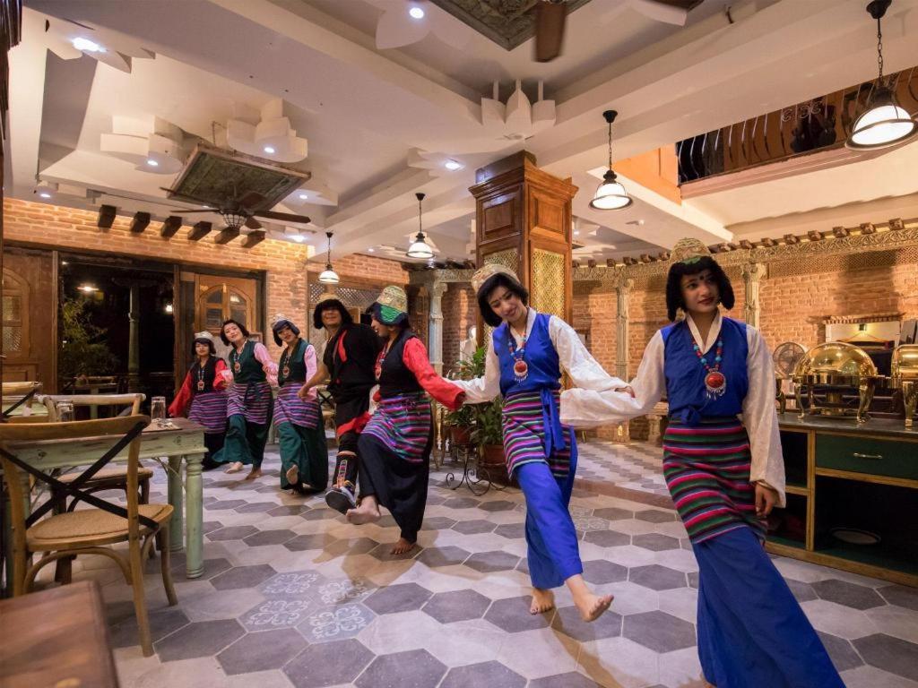 Heritage Hotel Suites&Spa Pokhara Buitenkant foto