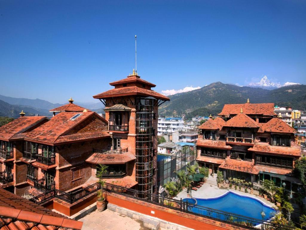 Heritage Hotel Suites&Spa Pokhara Buitenkant foto