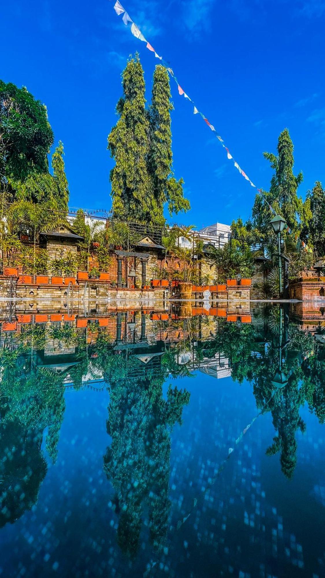 Heritage Hotel Suites&Spa Pokhara Buitenkant foto