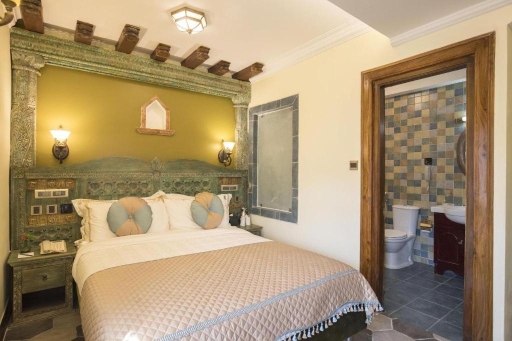 Heritage Hotel Suites&Spa Pokhara Buitenkant foto