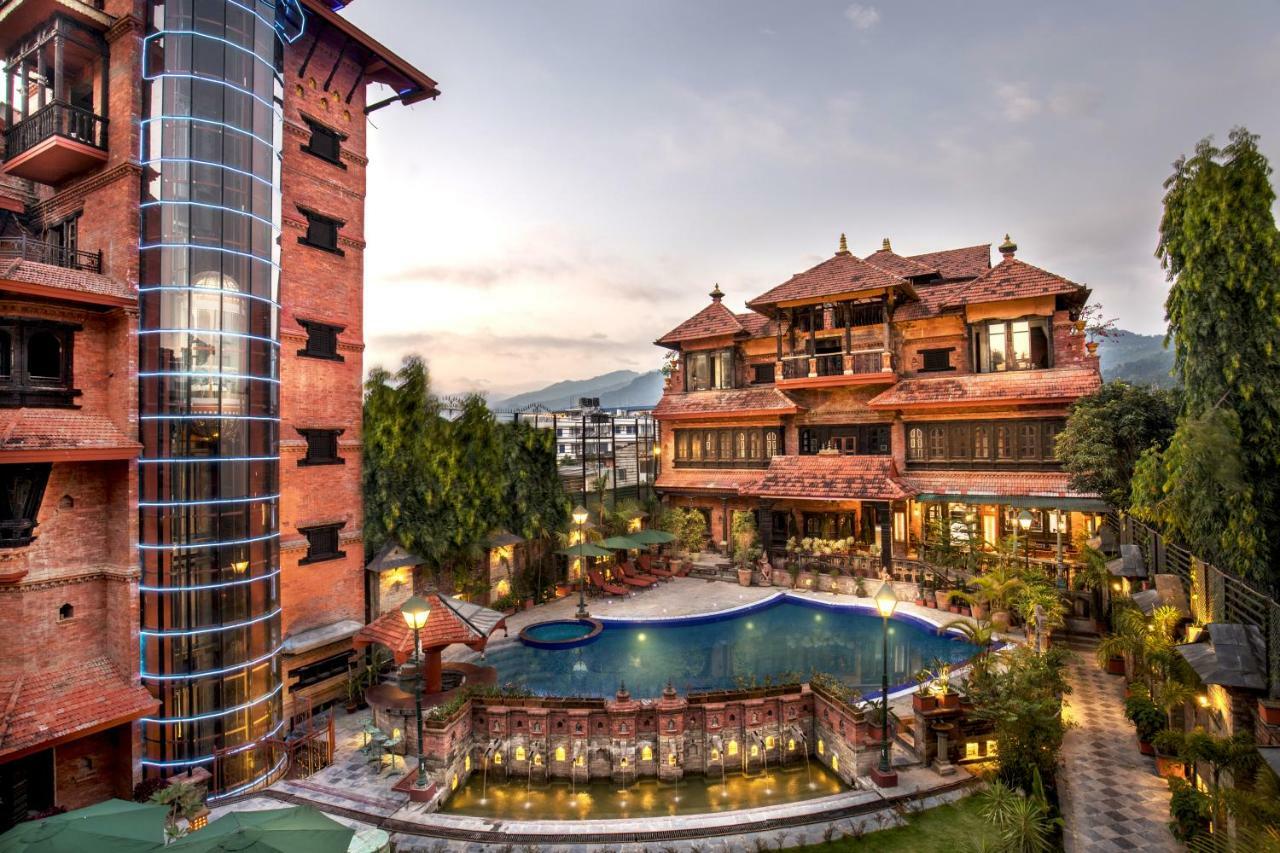 Heritage Hotel Suites&Spa Pokhara Buitenkant foto
